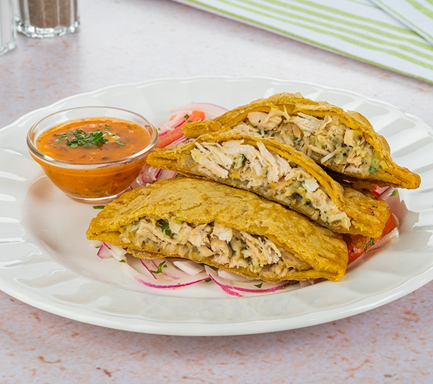 Empanadas de verde con gallina